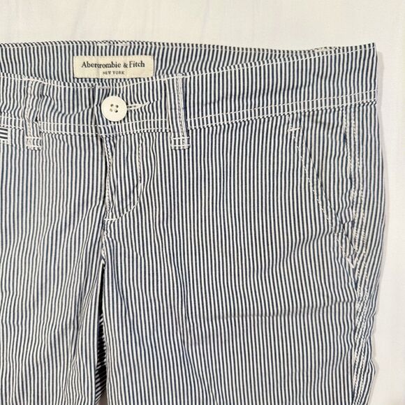Vintage Y2K Abercrombie & Fitch Blue Wht Stripe Bermuda Shorts Womens 2 Nautical - Picture 6 of 16